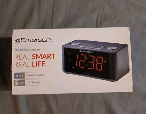 Emerson Smart Set Bluetooth Speaker USB Charger FM Dual Alarm Digital Clock