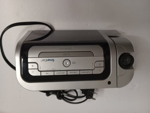 Emerson Smart Set CKS3518 Alarm Clock with AM/FM Radio and Time Projector