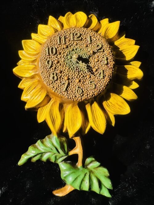 Estate Vintage Midwest Cast Aluminum Sunflower Wall Clock