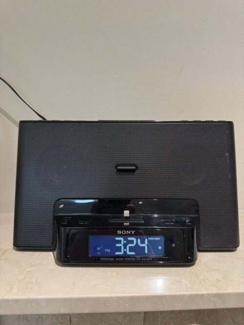 Excellent - Sony ICF-DS15iP Dream Machine Radio Alarm (iPhone iPod Dock System)
