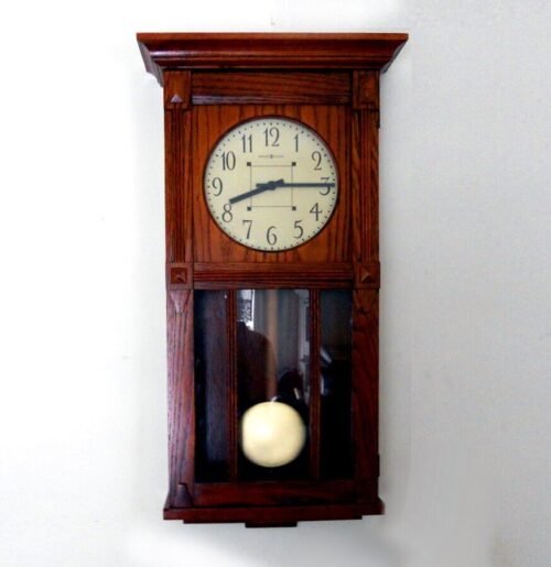 Excellent Howard Miller Model 620-185 Ashlee ll Pendulum Chiming Wall Clock