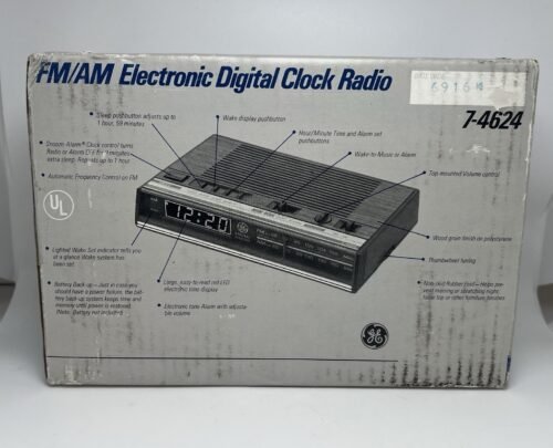 FACTORY SEALED GE Digital FM/AM Clock Radio 7-4624 Alarm NOS Wood Grain VINTAGE