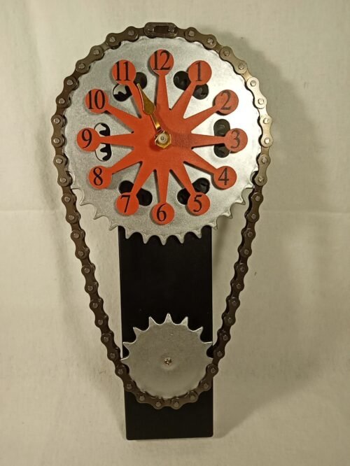 Gear Clock Pre-owned Battery Operated 11.5" Moving Gear Wall Mounted