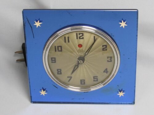 G.E. "Lorraine" Blue Mirror #5H64 original 1930's clock w Red Dot feature.