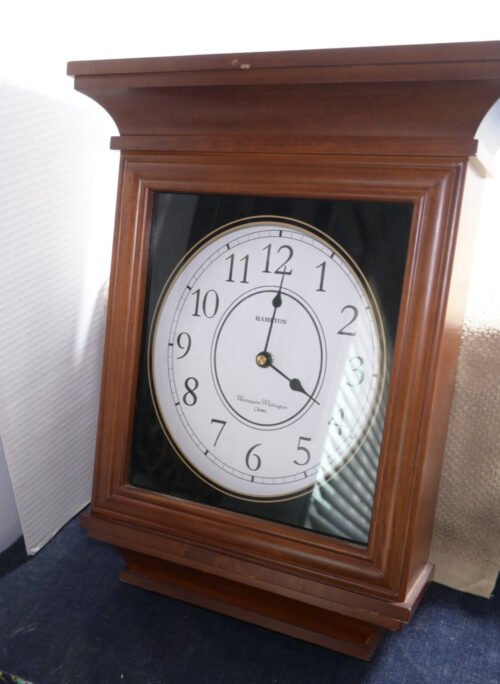 Hampton wood quartz wall clock westminster chimes works great