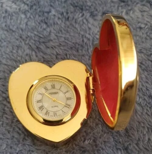 Hinged Heart-shaped Clock New Battery. Japan Movement.