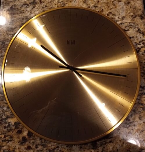 hito Gold Faced Clock battery 12 inches