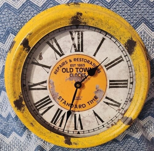 Hobby Lobby~Old Town Clocks~Vintage Look~Yellow~Wall Clock~14.5"~Tested/Works