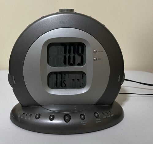 Homedics SS-5000 Sound Spa Projection Alarm Clock Radio 6 Nature Sleep Sounds