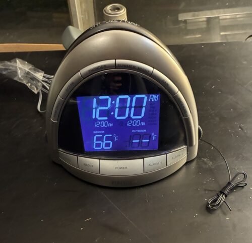 Homedics SS-5010 Soundspa Premier AM/FM Clock Radio/White Noise - Tested, Works!