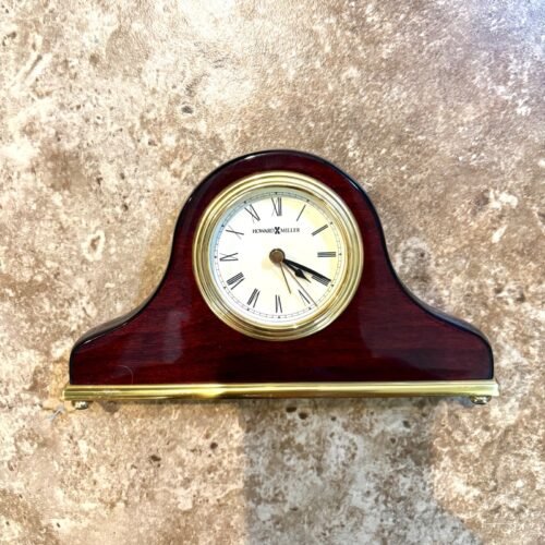 Howard Miller Clock Desk Table Alarm Mantle Tabletop Model 613489 Battery VTG