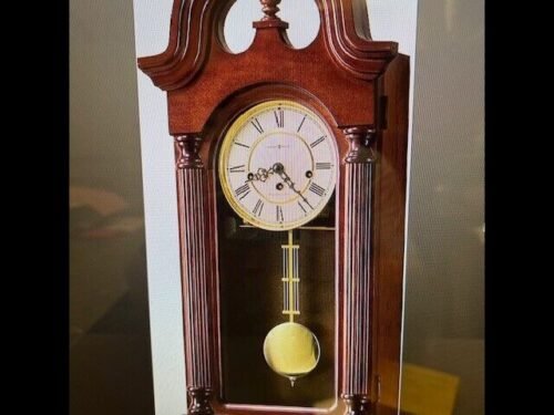 Howard Miller: David Windsor Cherry Wall Clock