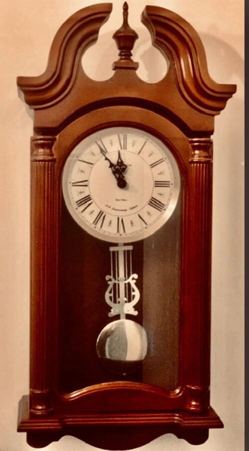 HOWARD MILLER EVERETT # 625-253 75th anniversary Dual Chime Wall Clock.Untested