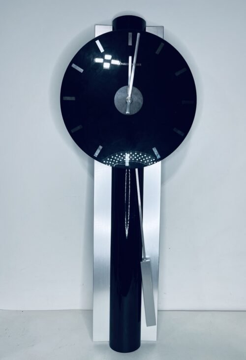 Howard Miller Hudson Wall Clock 625403 Contrasting Black & Silver Tone Untested