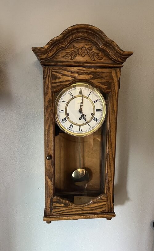 Howard Miller Pendulum Wall Clock Triple Chime Hermle 1051-020 Movement 612-578