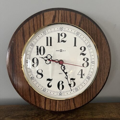 Howard Miller Quartz Wall Clock 12" Oak Round Model 612-605 Vintage Real Wood