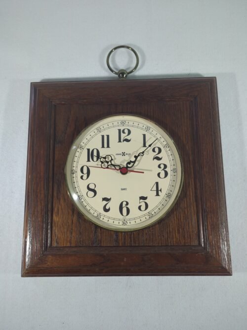 Howard Miller Vintage Wall Clock #612-468 Square Oak TESTED & WORKS