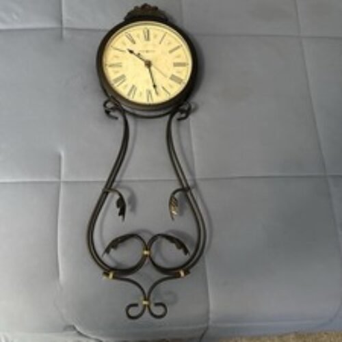 Howard Miller Wall Clock Wrought Iron Model 625-296 Working (no pendulum)