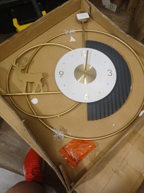 Hunter's Gold Metal Wall Clock with Elk Design And Upward Pendulum~Stylish Clock