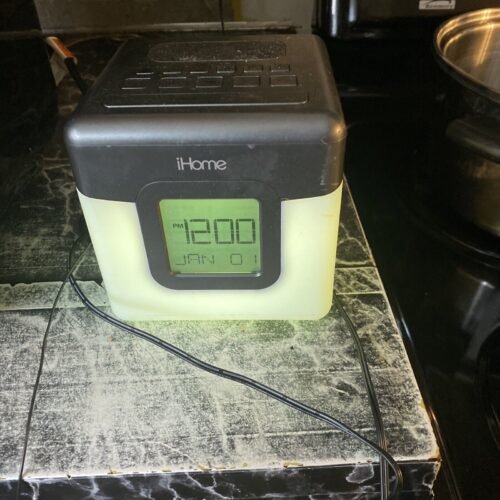 iHome-iHM28 COLOR CHANGING Alarm Clock Radio