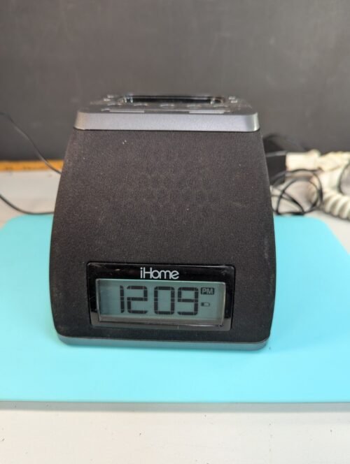 iHome Black iP21 iPhone/iPod Charging Speaker Dock Alarm Clock (tested/works)