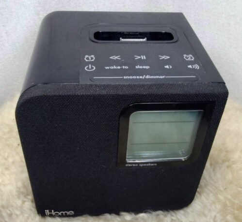 iHOME DUAL ALARM CLOCK RADIO SPEAKER DOCKING CHARGING STATION FOR APPLE iPHONE