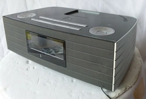 iHome IBN97 Bluetooth Stereo FM Clock Radio - Speakerphone W/USB Charging L16-