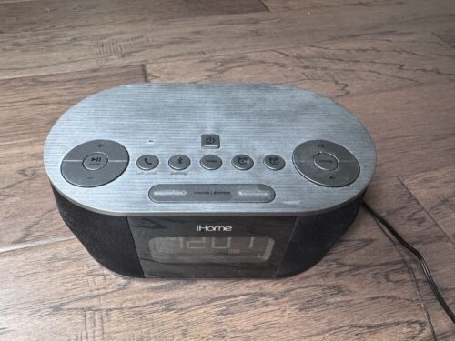 iHome Ibt38-Dual Alarm Clock Bluetooth Speaker/radio