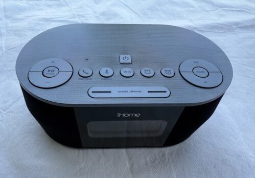 iHome iBT38 Wireless Bluetooth Stereo Dual FM Alarm Clock USB Charging Radio