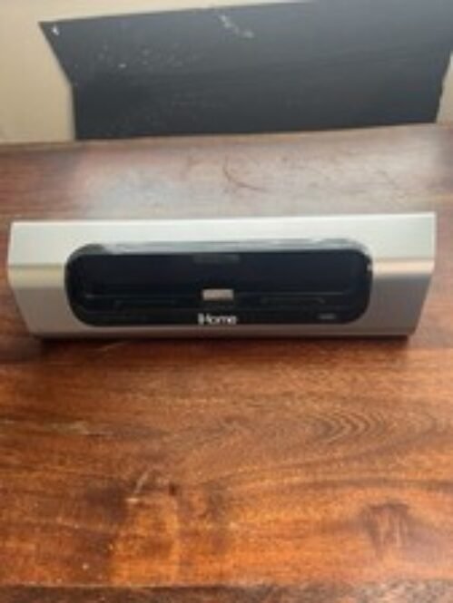 iHome iD8 w/Power Adapter (Tested Works)