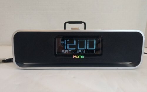 iHome iD91 Clock Radio Speaker Dock with Dual Alarm FM-No Remote /LCD going out