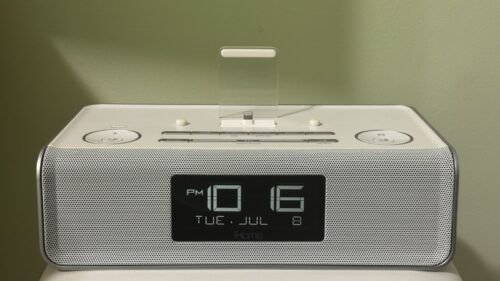 iHome IDL43 Dual Charging Stereo FM Clock Radio W/ Lightning Dock, USB Port