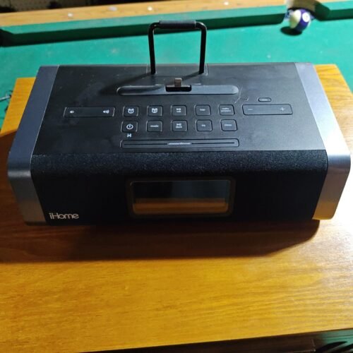 iHome iDL45 FM Radio Alarm Clock Dock iPhone iPod USB Aux-In Black Speaker
