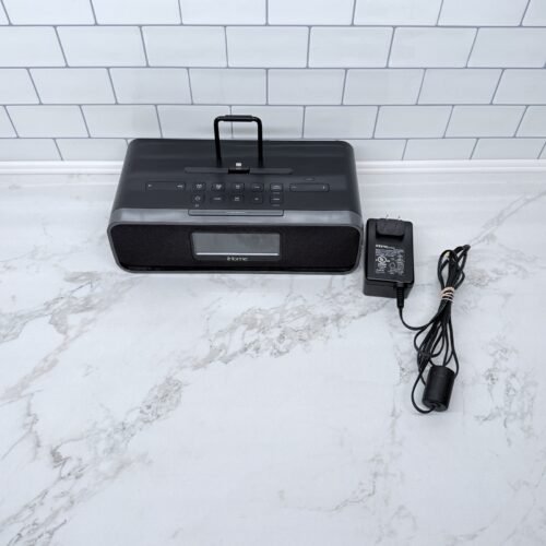 iHome Idl91 Dual Charging Stereo FM Clock Radio With Lightning Dock