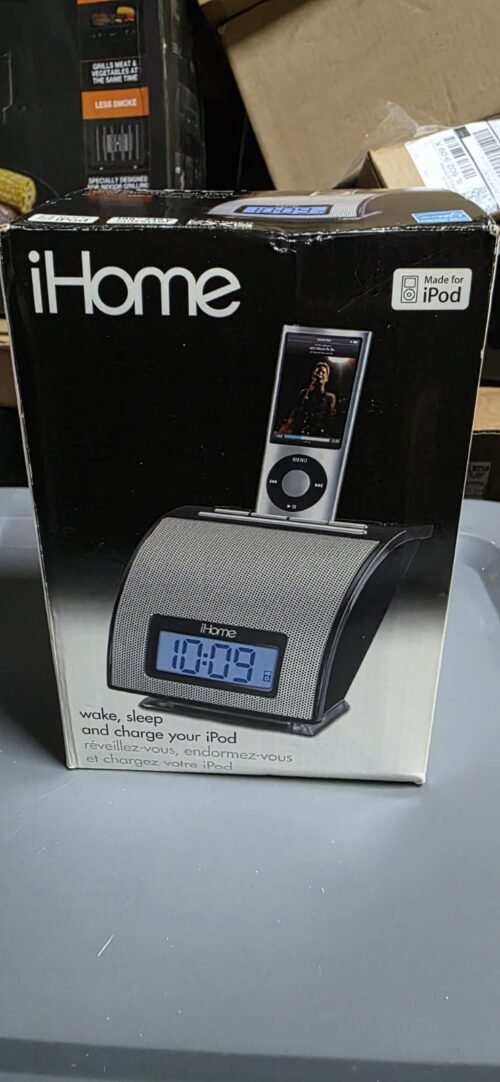 IHOME IH11 Black Docking Station Alarm Clock Charging Station iPod