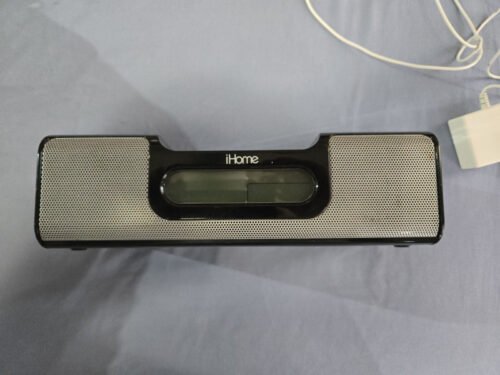 iHOME iH6 2007 Clock Radio & iPod Speaker Dock (Tested)