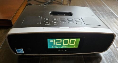 iHome iP90 Dual Alarm Clock Radio for iPhone / iPod with Power Cord Black