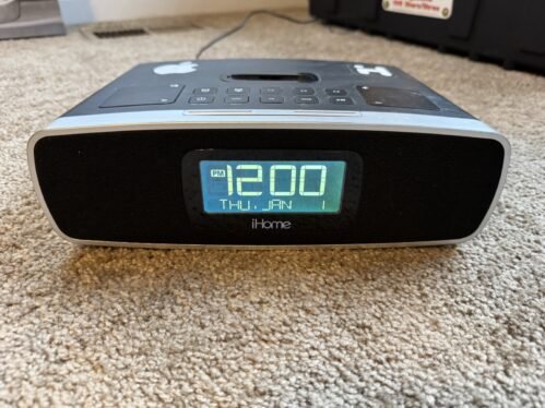 IHome iP92 Dual Alarm Clock Radio for iPhone iPod with Power Cord TESTED