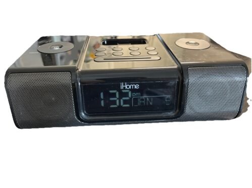 iHome Ip9 AM/FM Radio/Alarm Clock With iPod Dock Black Good Condition
