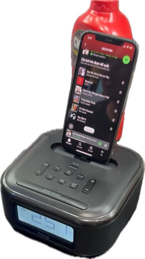 iHome iPL23 Black Alarm Clock FM Radio w/ Lightning iPhone Charging Dock Station