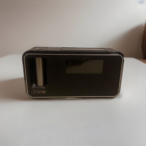 iHome Kineta K2 Dual Charging Stereo Alarm Clock Radio Charger