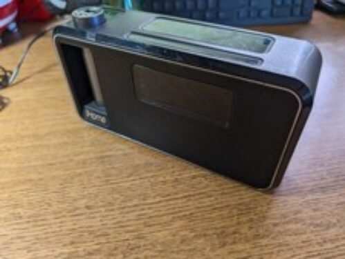 iHome Kineta K2 Dual Charging Stereo Alarm Clock Radio Charger iKN95 C11