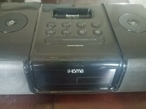 iHome Model:iP9 AM/FM Clock Radio Alarm Clock-Rare Vintage-SHIPS N 24 HOURS