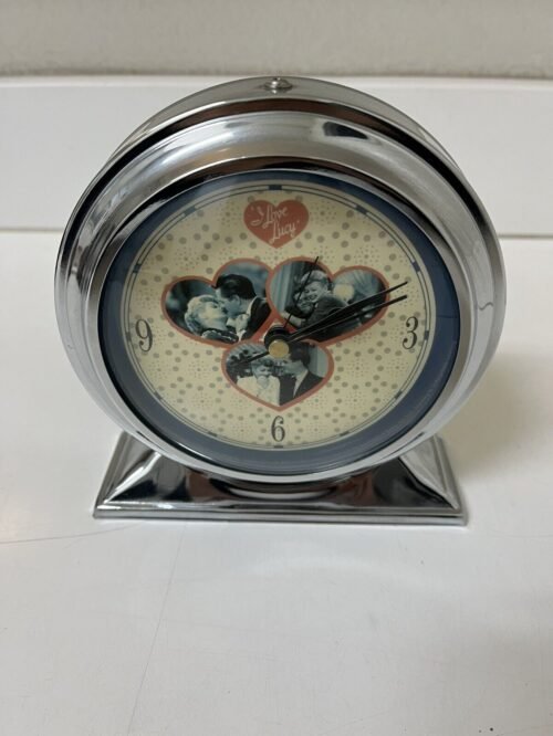 "I LOVE LUCY" BATTERY-POWERED ALARM CLOCK