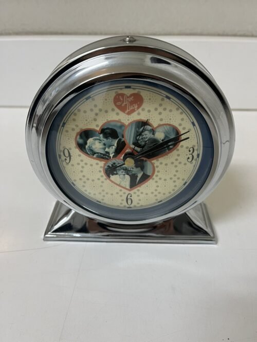 "I LOVE LUCY" BATTERY-POWERED ALARM CLOCK