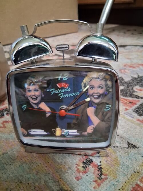 "I Love Lucy" themed twin bell mechanical alarm clock Big Ben ( Includes 2)