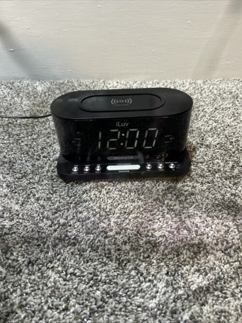 iluv(Black)alarm clock snooze with wireless charging doc radio