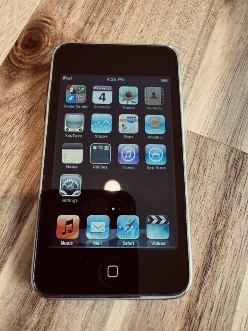 iPod Classic Touch with iHome Digital Alarm Clock Stereo Speaker