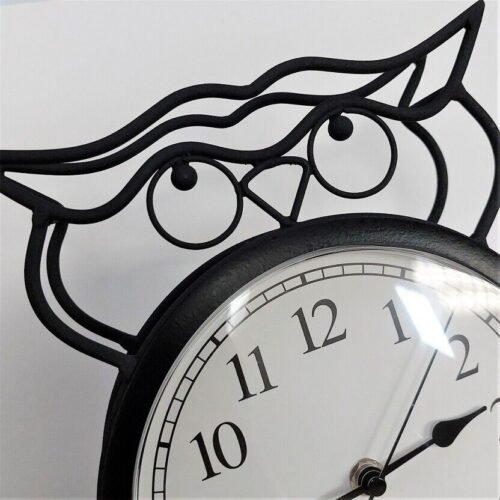 Iron Owl Wall Clock Pendulum clock Easy-to-read dial