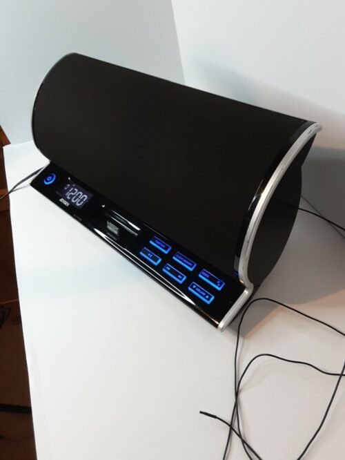 Jensen Docking Digital Radio iPhone System/Alarm Clock. Model JiMS-205i. Used